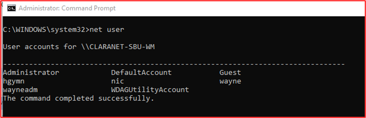 A captura de ecrã seguinte mostra as contas de utilizador configuradas para o componente de sistema no âmbito 