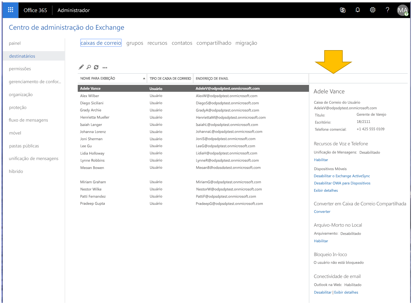 Captura de ecrã de 16 utilizadores adicionados ao Centro de Administração do Exchange