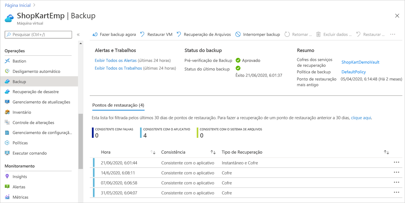 Captura de tela que realça os cofres dos Serviços de Recuperação disponíveis no contexto para os recursos que estão sendo protegidos.