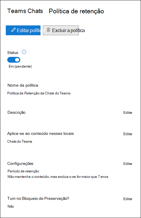 Screenshot showing the Teams chat retention policy. The status button reads pending and is turned on.