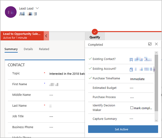 O botão Definir Ativo no estágio Qualificar do formulário de cliente potencial.