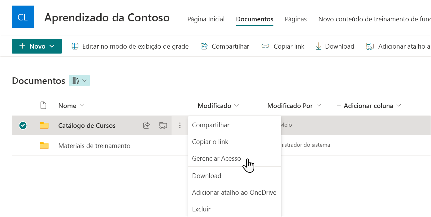 Captura de ecrã de uma pasta selecionada no repositório de conteúdos de aprendizagem com o cursor a pairar sobre Gerir acesso.