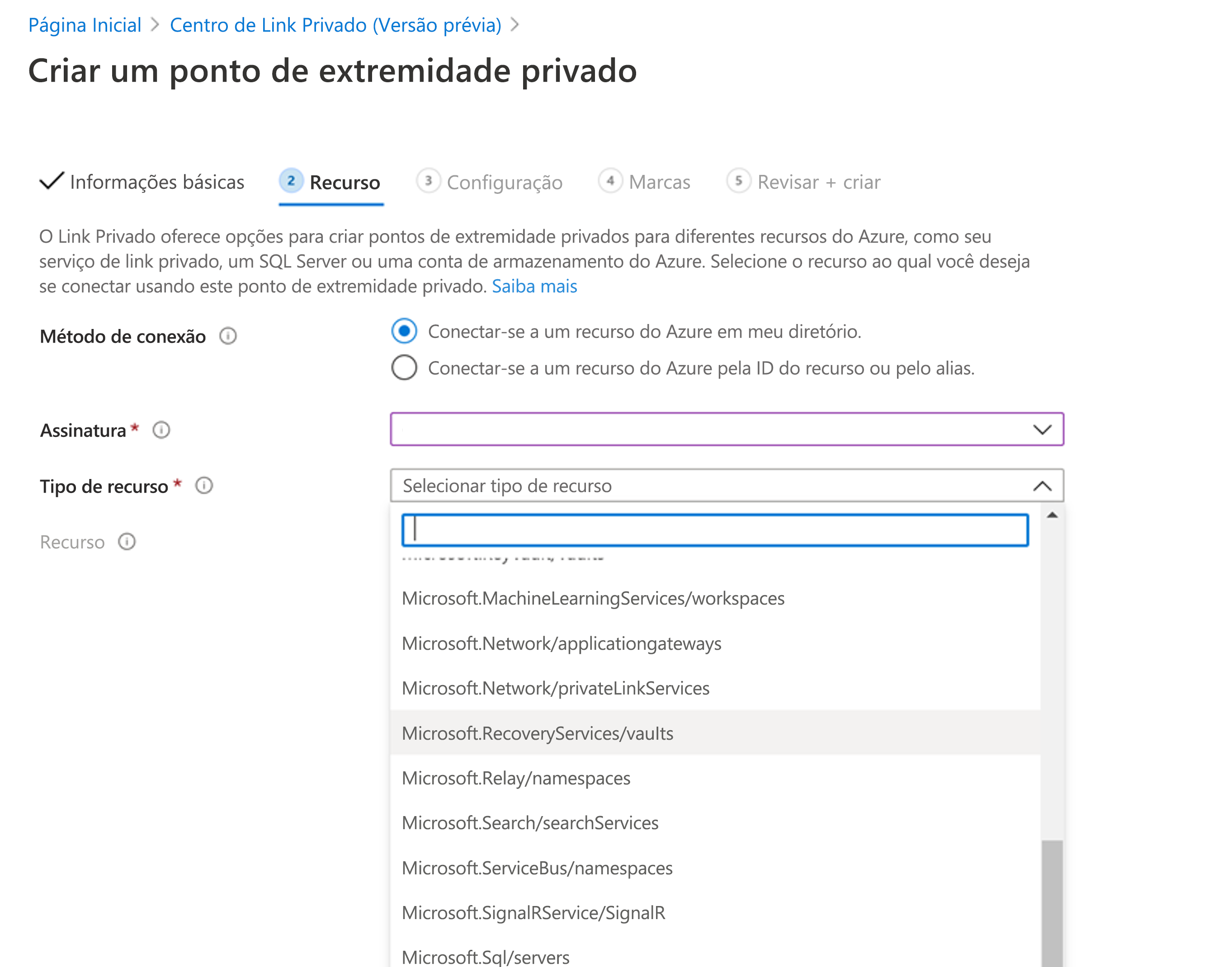 Mostra a guia Recurso, tipo de recurso, recurso e campos de subrecurso de destino para vincular a um ponto de extremidade privado no portal do Azure.