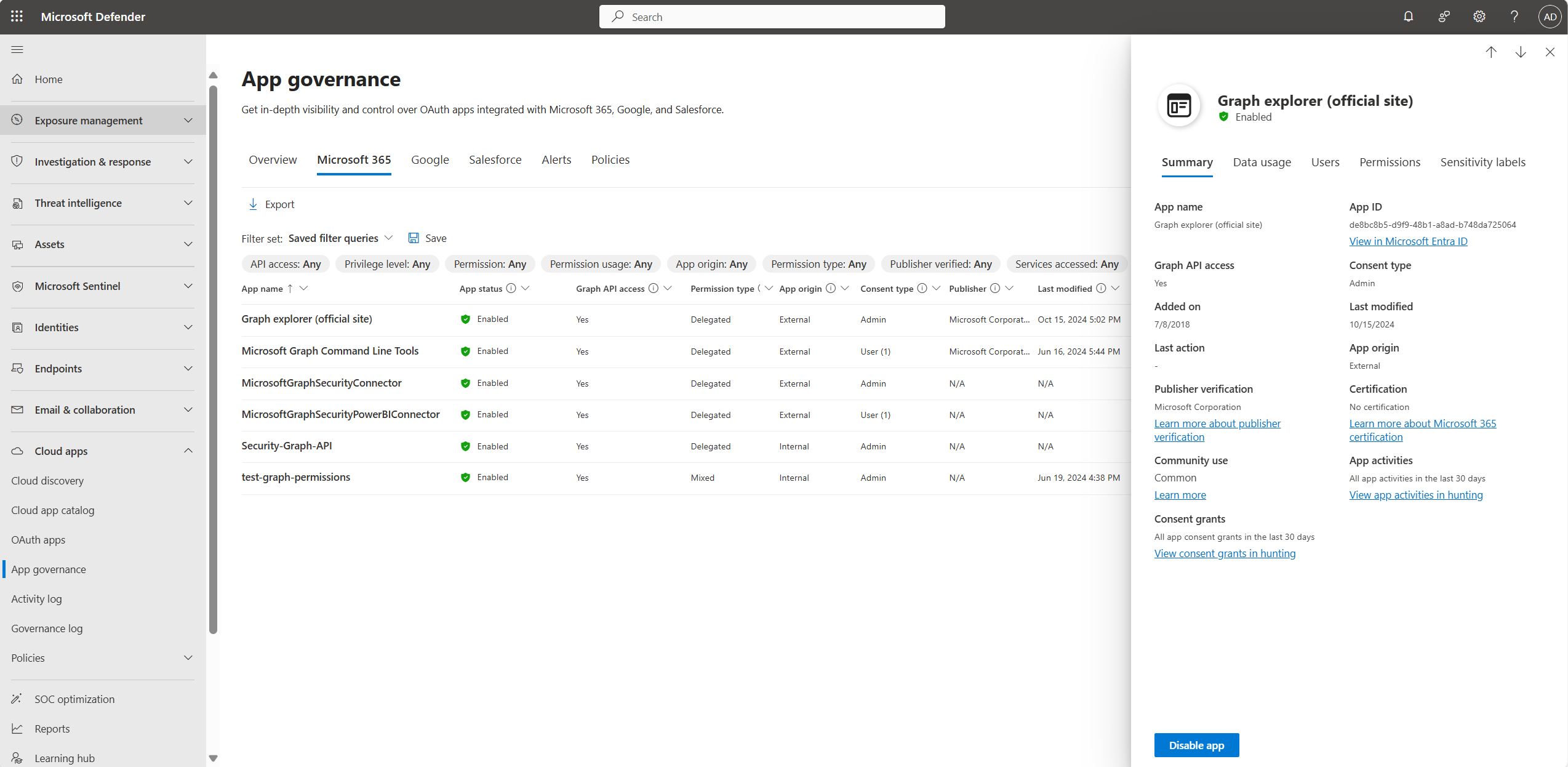 Captura de ecrã a mostrar um painel de detalhes da aplicação no separador Azure AD.