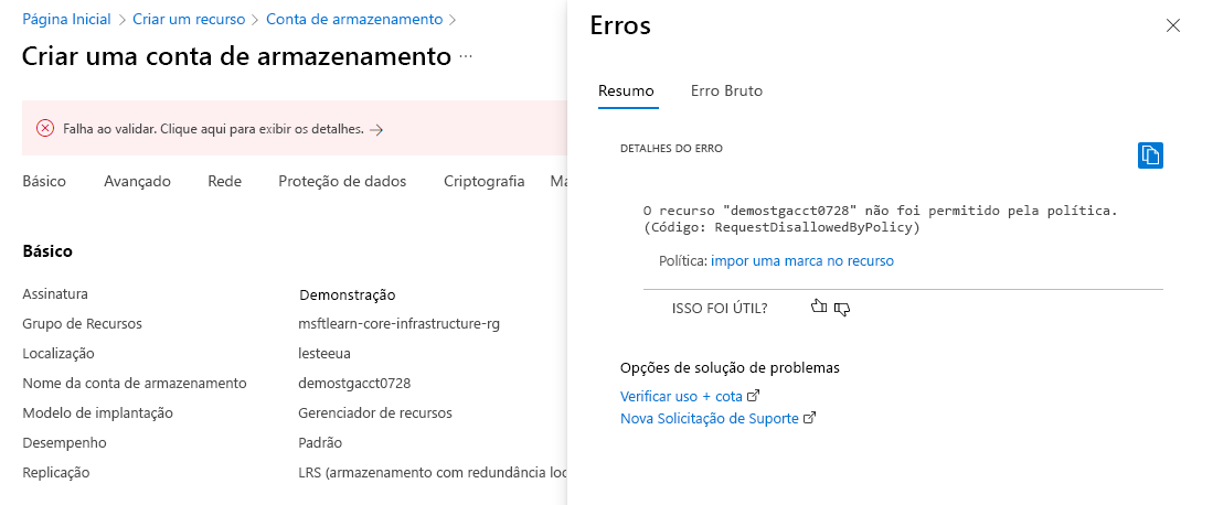 Captura de ecrã do portal do Azure a mostrar a falha de uma validação de política numa nova conta de armazenamento sem uma etiqueta.