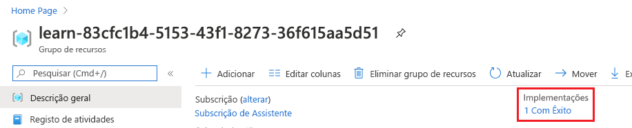 Interface do portal do Azure da Descrição geral do grupo de recursos com a secção Implementações a mostrar que uma foi realizada com êxito.