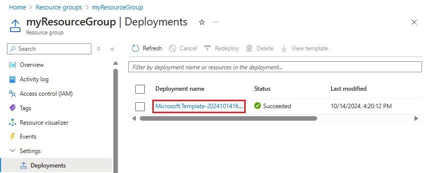 Azure portalındaki dağıtım geçmişinden belirli bir dağıtımı seçme işleminin ekran görüntüsü.