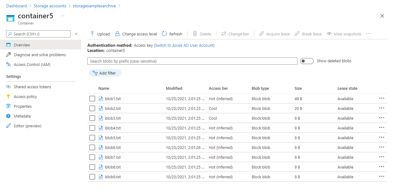 Azure portalında varsayılan erişim katmanına sahip blobları gösteren ekran görüntüsü.