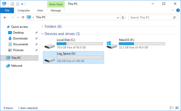 [這部電腦] 頁面上檔案總管視窗的螢幕擷取畫面，其中顯示 Log_Space 磁碟機。